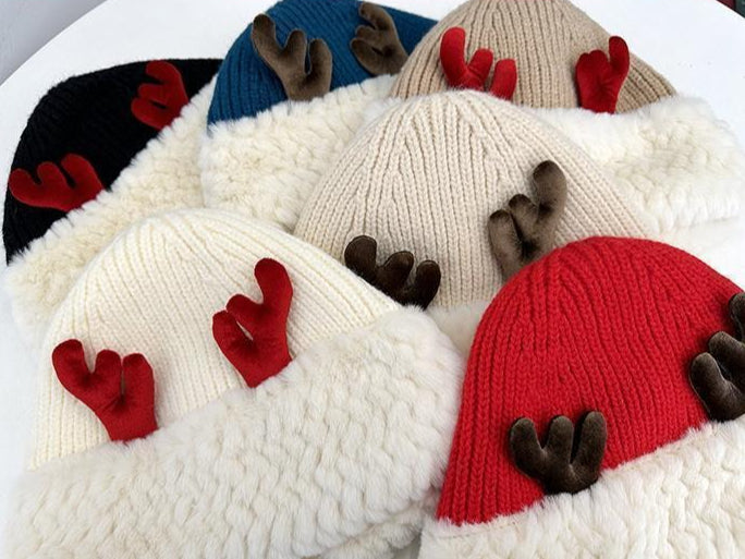 Reindeer Plush Knit Earflap Christmas Hat