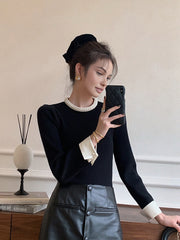 Vibemartini Contrast Trim Pearl-Detail Sweater