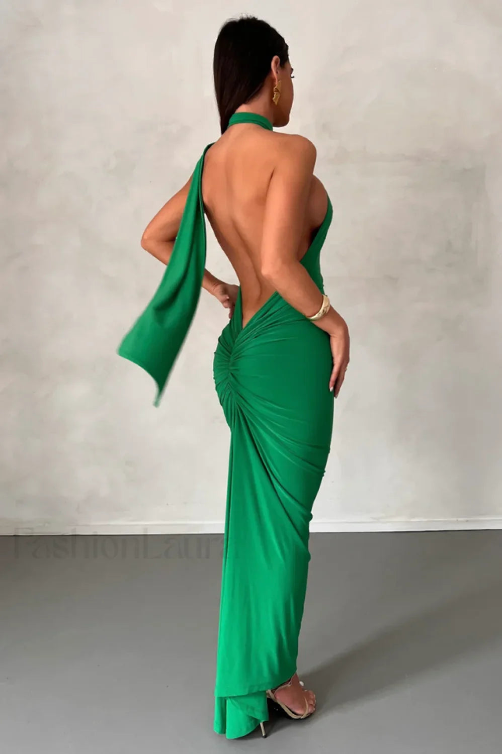 Leoni Elegant Midi Dress