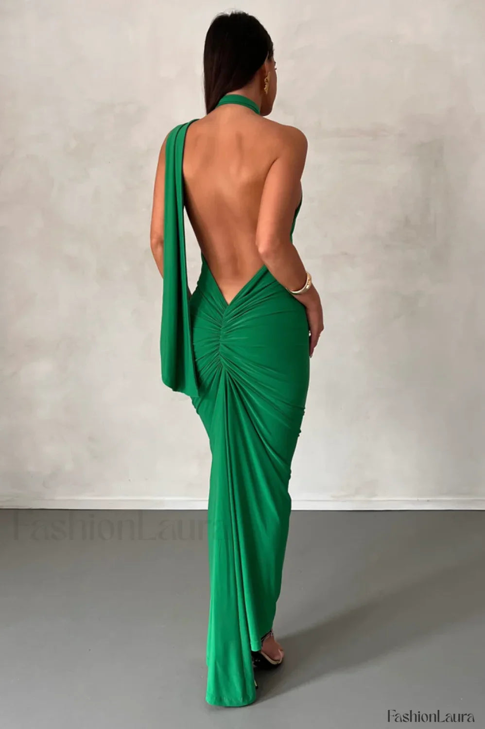 Leoni Elegant Midi Dress