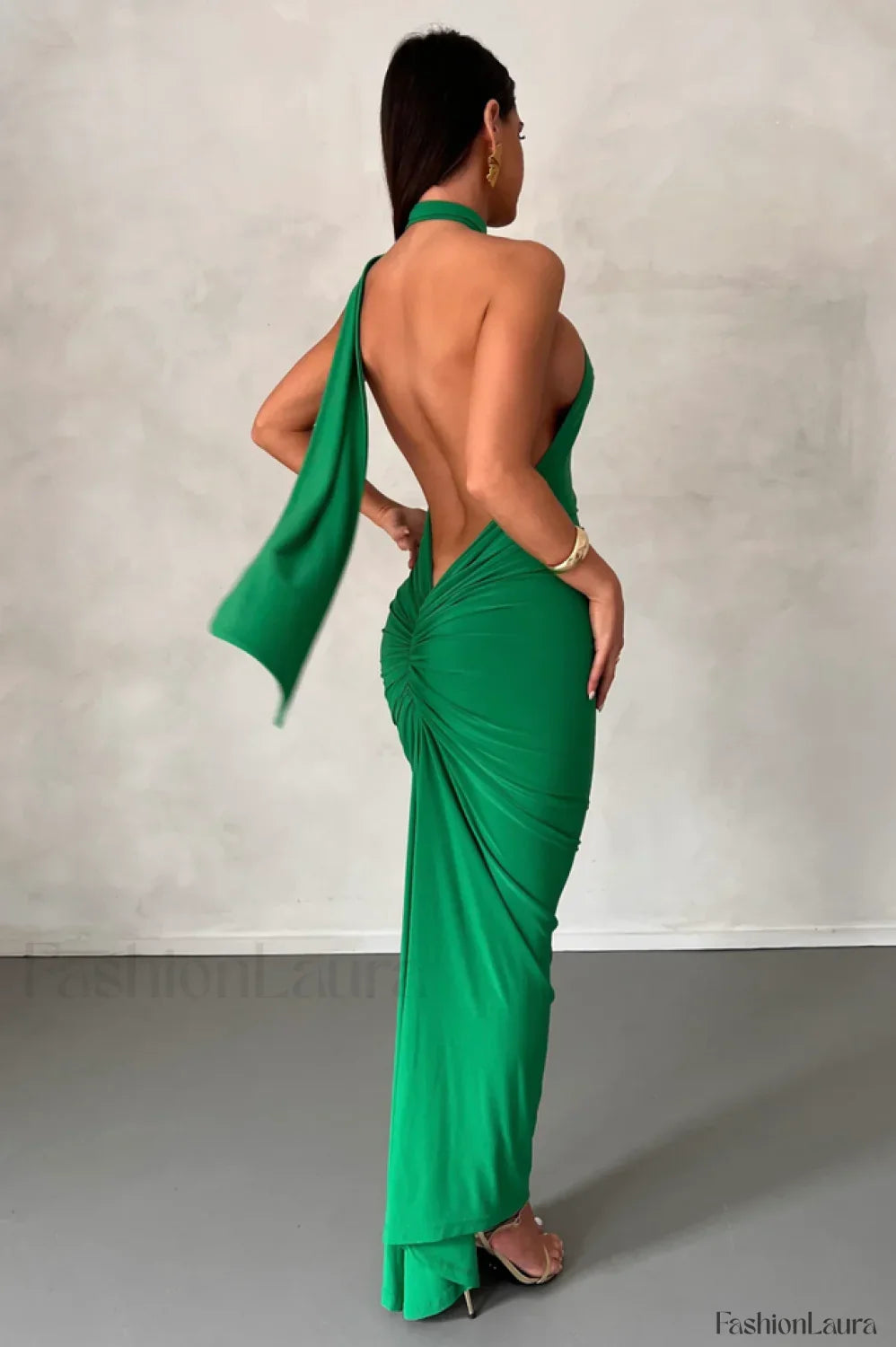 Leoni Elegant Midi Dress