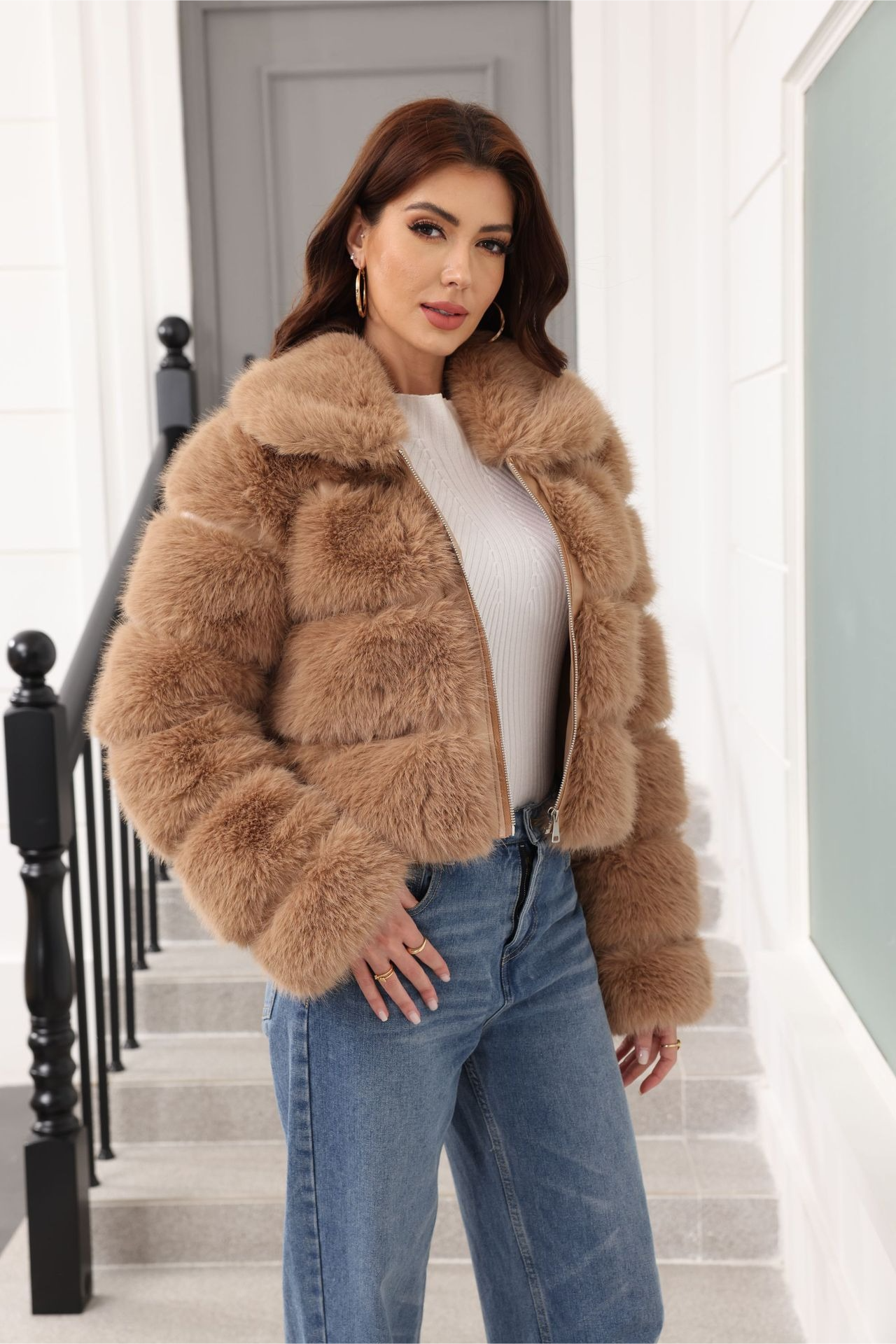 Elegant Short Faux Fur Classic Christmas Outerwear