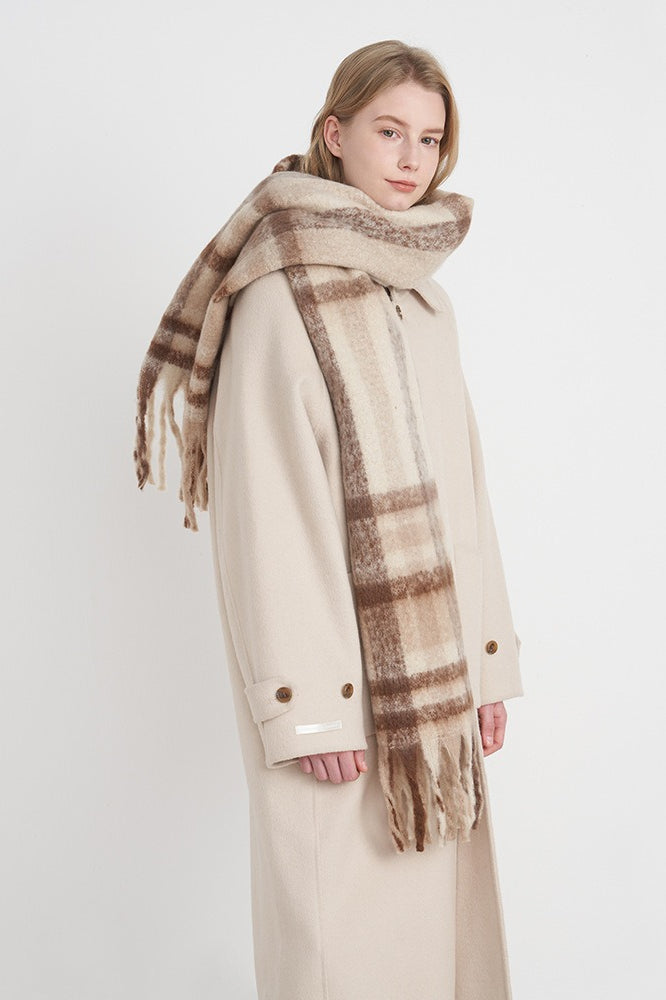 Vintage Plaid Cozy Knit Christmas Scarf