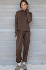 Turtleneck Knit Top Tapered Pants Set