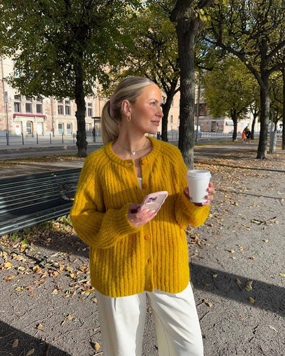 Tavimart Casual Loose Knit Cardigan For Women Autumn Winter Long Sleeve Single-breasted O-neck Sweater Female All-Match Fashion Coat