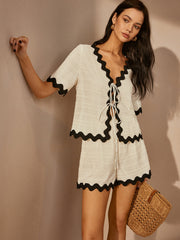 Vibemartini Contrast Trim V-Neck Shorts Set