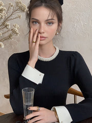Vibemartini Contrast Trim Pearl-Detail Sweater