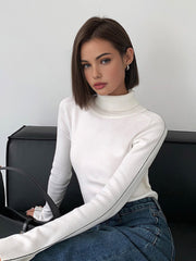 Vibemartini Contrast Piping Turtleneck Sweater