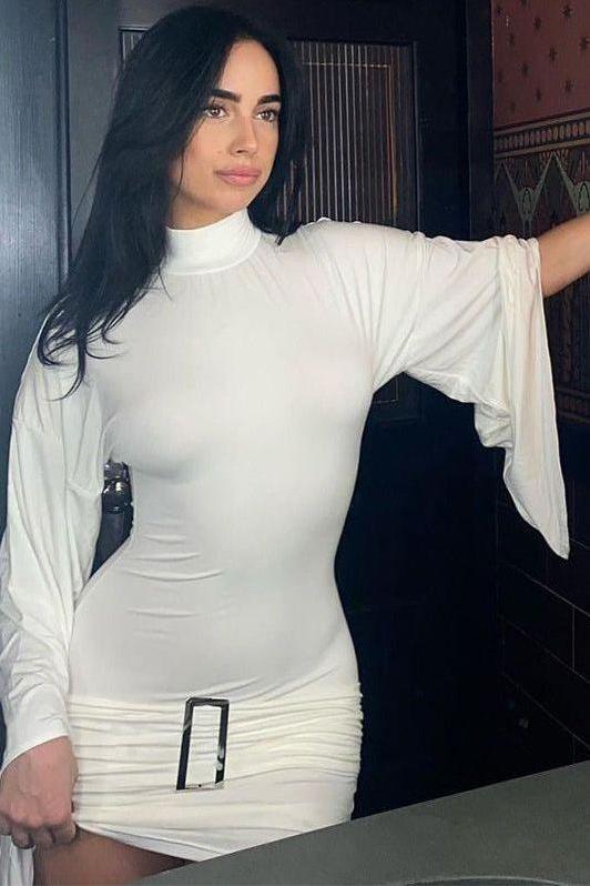 Metal buckle low-waist hip-covering dress