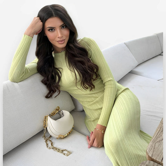 Slim long-sleeved knitted long dress