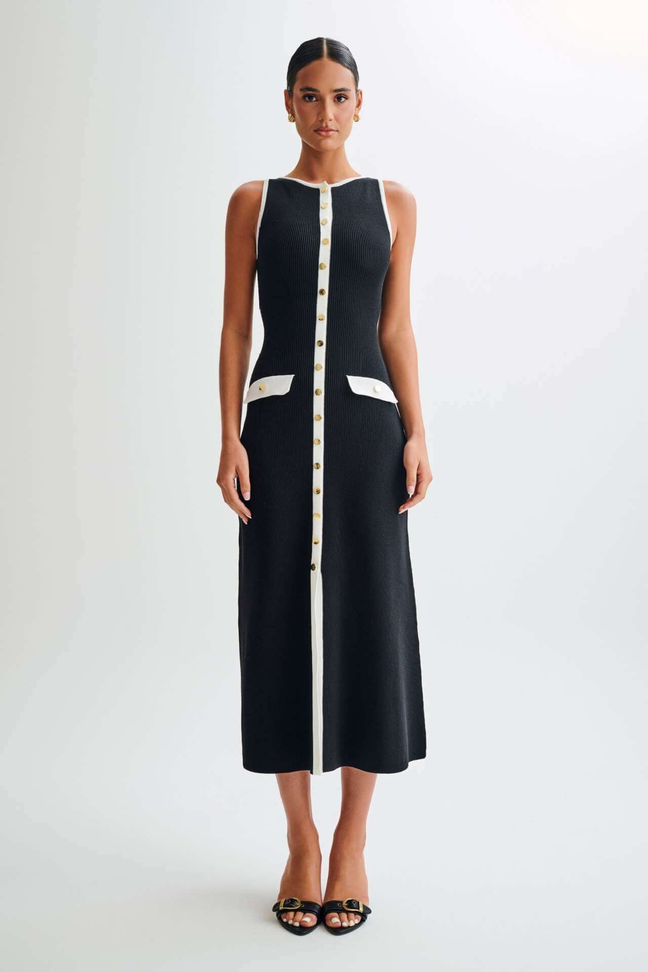 Elegant sleeveless button long dress