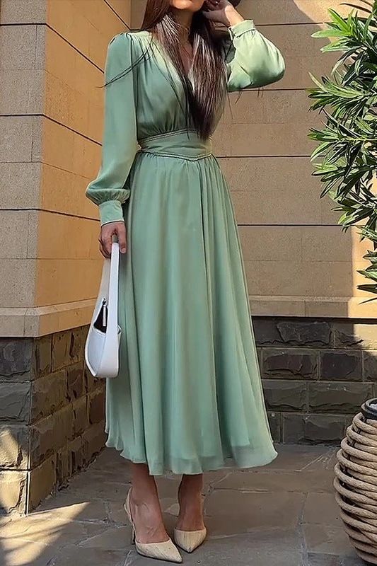 V-Neck Pleated Design High Waist Slim Dress