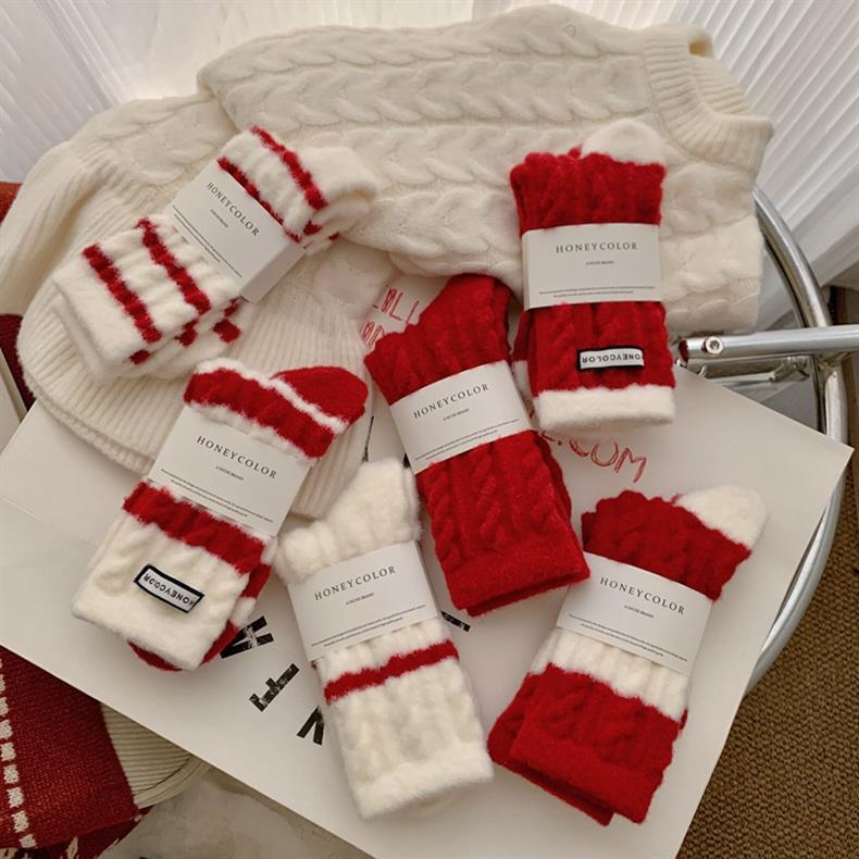 Red Striped Cashmere Blend Warm Mid Calf Christmas Socks