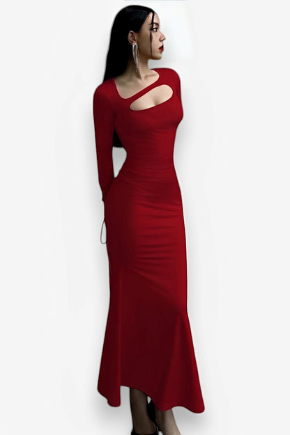 Long-sleeved pleated hollow backless dress