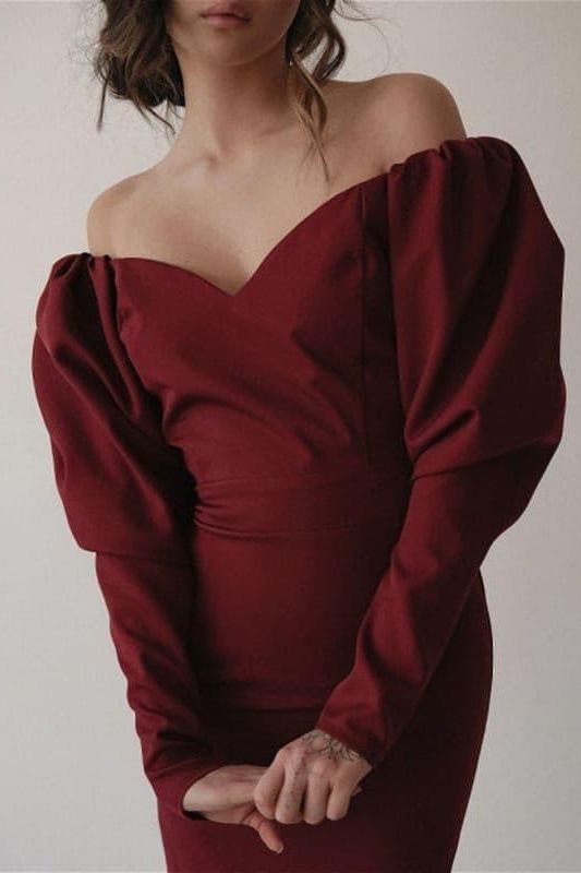 Puff sleeves red high-waisted dress