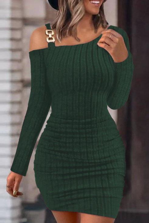 Off-shoulder slanted collar tight  dress