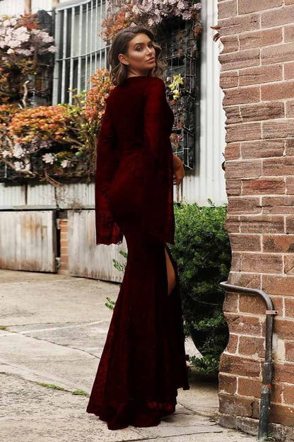 Full Length Long-Sleeved Long Elegant Dress