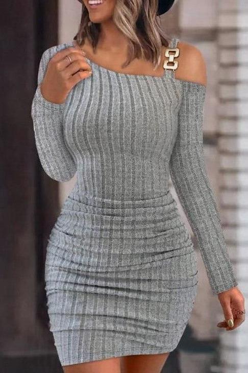 Off-shoulder slanted collar tight  dress