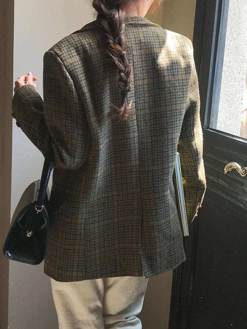 Vintage Wool Blends Coats Women Plaid Woolen Jacket Elegant Commute Blazer Korean Long Sleeve Outerwears Winter Ladies Overcoat