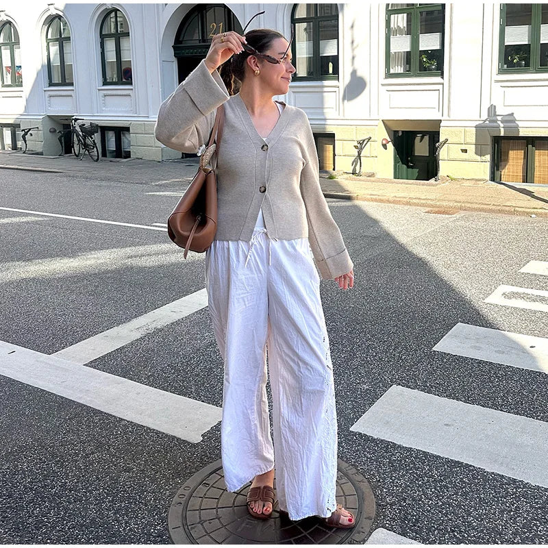 Women 's Cardigan Loose V-neck Knitted Single Breasted Full Sleeve Sweater Female 2025 Autumn Winter Fashion New Lady Knitwears