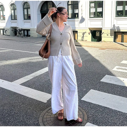 Women 's Cardigan Loose V-neck Knitted Single Breasted Full Sleeve Sweater Female 2025 Autumn Winter Fashion New Lady Knitwears