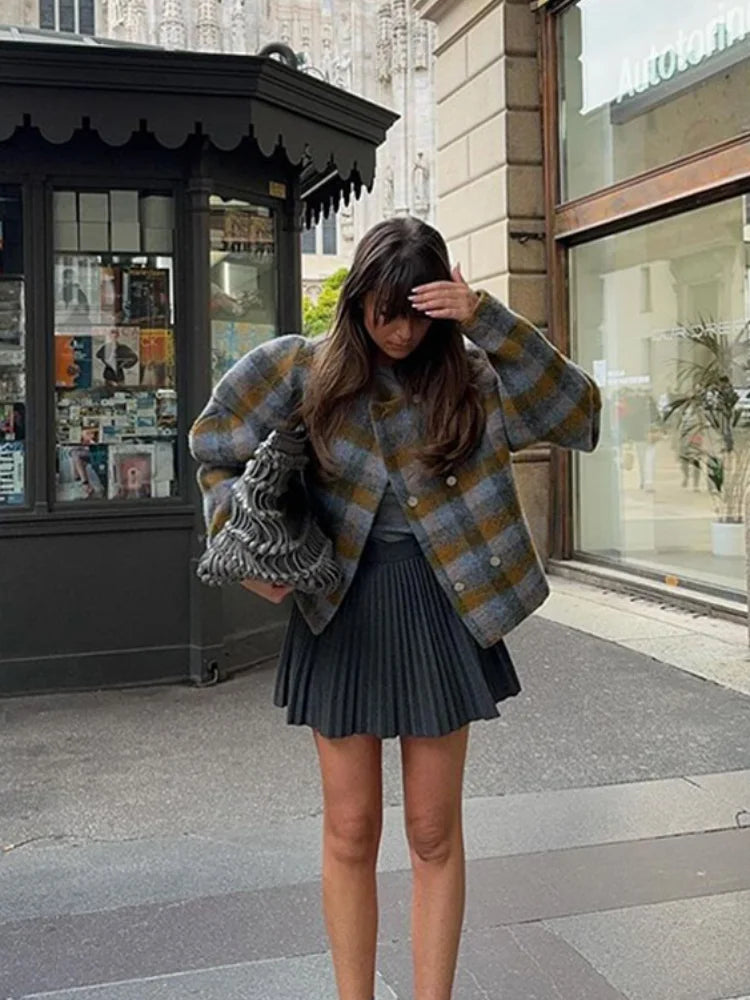 Retro Plaid Puff Sleeve Warm Woolen Women Short Coats Elegant Loose Double Breasted O Neck Jacket Lady Winter Daily Outwear