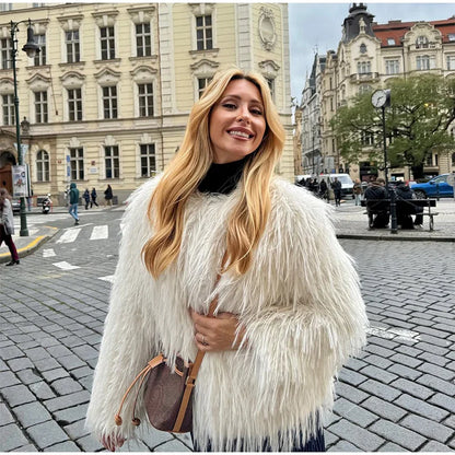 Elegant White Faux Fur Coat Women's 2025 Oversized Winter Jacket Fashion Loose Long Sleeve Warm Outwear Streetwear Office Casual