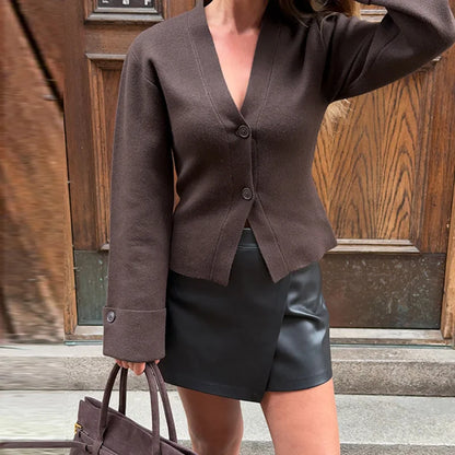 Women 's Cardigan Loose V-neck Knitted Single Breasted Full Sleeve Sweater Female 2025 Autumn Winter Fashion New Lady Knitwears