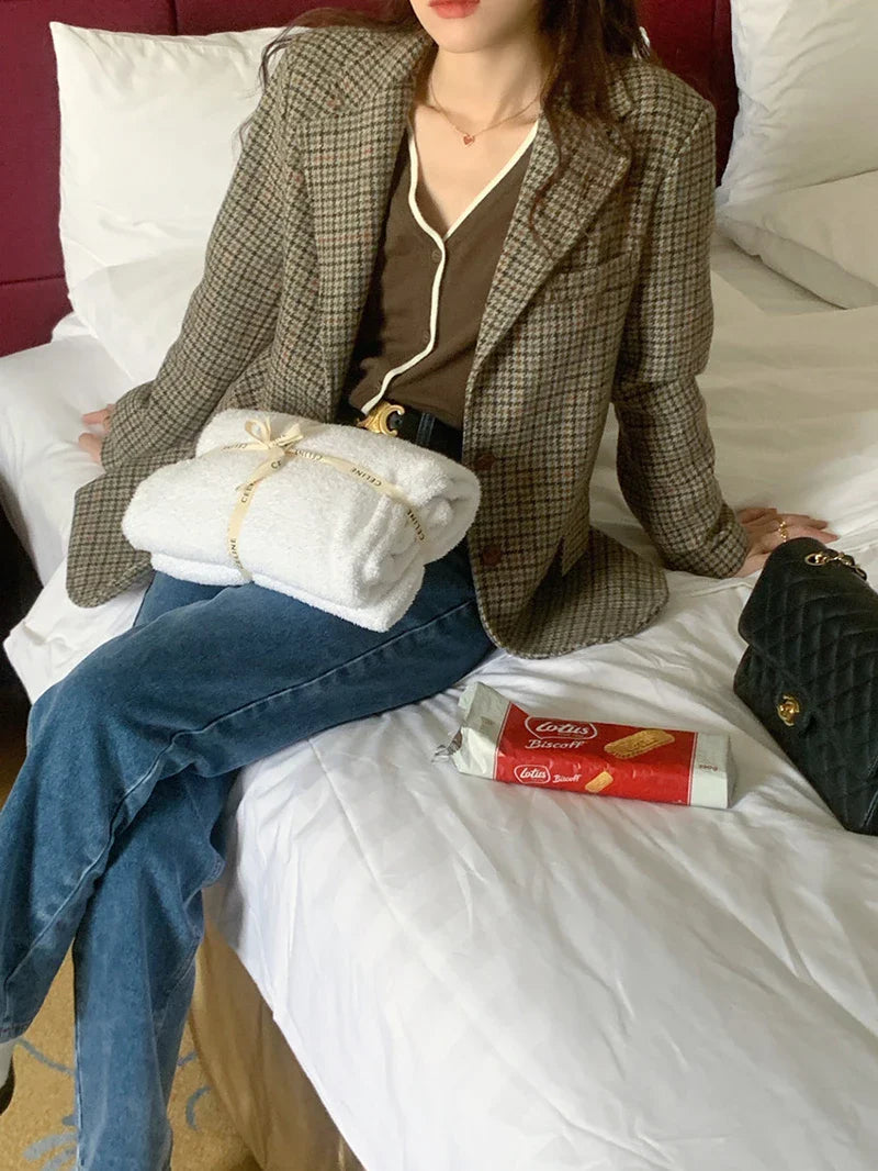 Vintage Wool Blends Coats Women Plaid Woolen Jacket Elegant Commute Blazer Korean Long Sleeve Outerwears Winter Ladies Overcoat