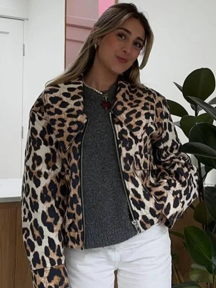 Women Casual Leopard Print Bomber Jacket Elegant Lapel Long Sleeves Zipper Pockets Loose Coat Autumn Lady High Streetwewar