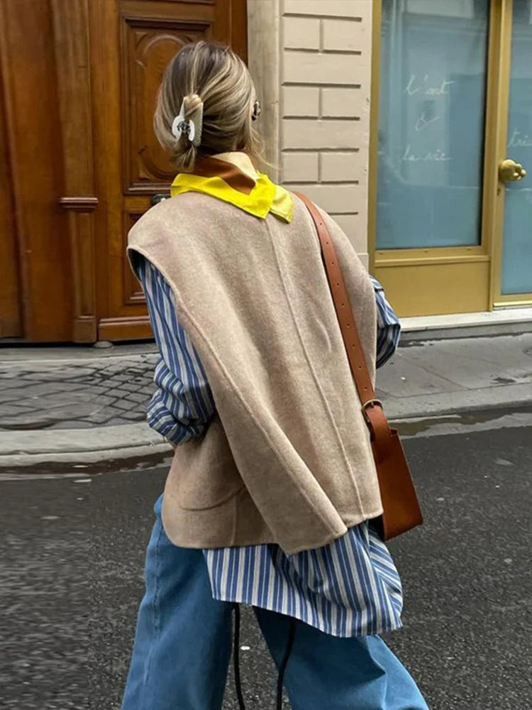 Solid Single Breasted Vest Women Fashion Thick Sleeveless O Neck Pockets Female Waistcoat 2024 Autumn All Match Lady Streetwear