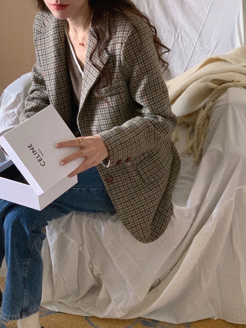 Vintage Wool Blends Coats Women Plaid Woolen Jacket Elegant Commute Blazer Korean Long Sleeve Outerwears Winter Ladies Overcoat