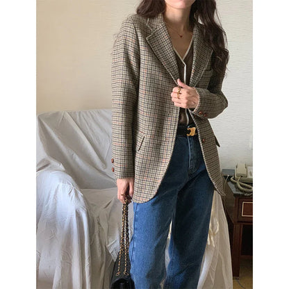Vintage Wool Blends Coats Women Plaid Woolen Jacket Elegant Commute Blazer Korean Long Sleeve Outerwears Winter Ladies Overcoat