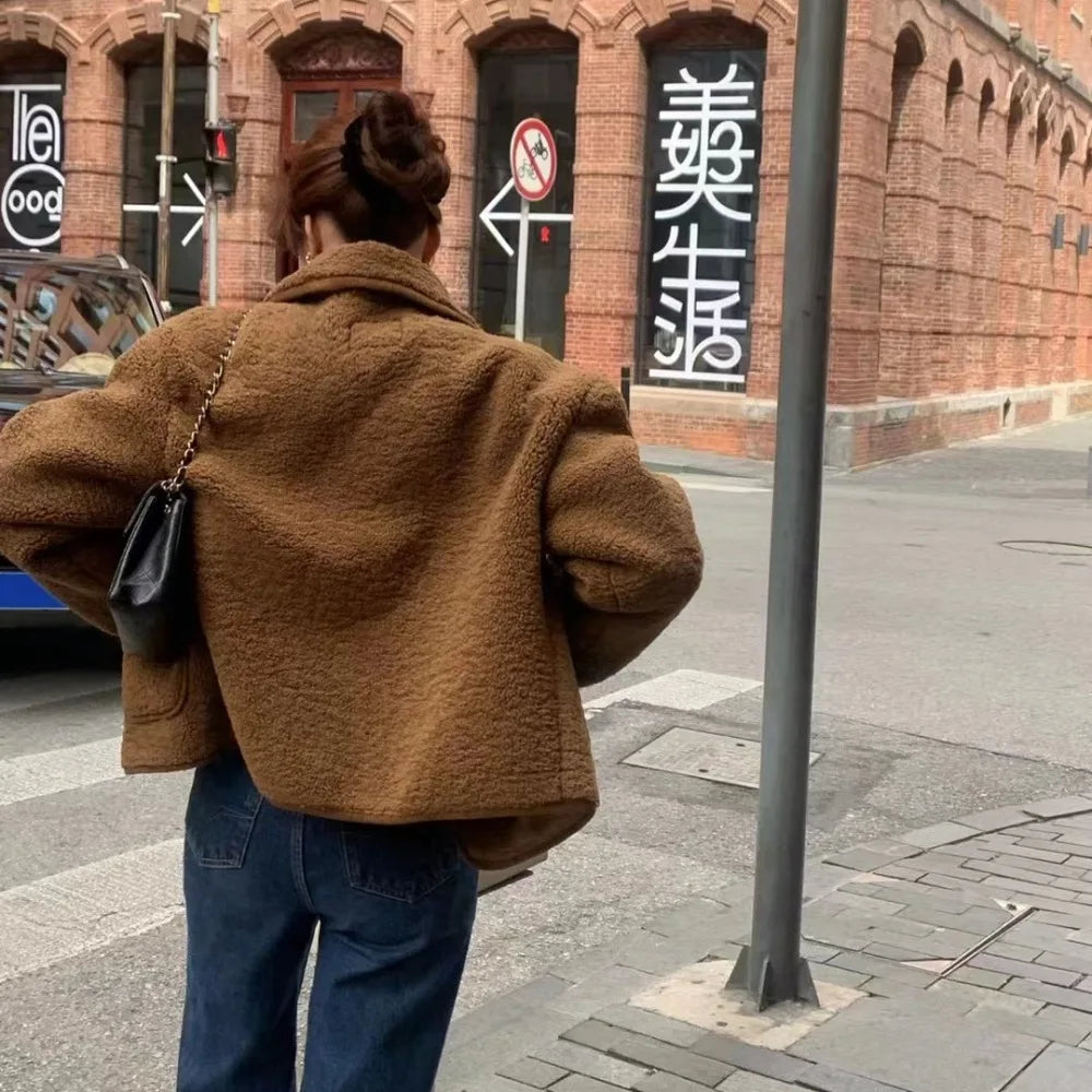 Women's Winter Sweet Plush Coat Lamb Fur Jacket Peter Pan Collar Single Breasted Short Outerwears