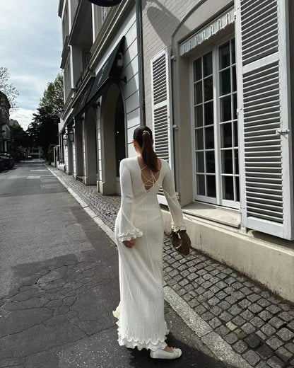 Autumn New Ladies Elegant Flared Sleeve Knitted Dress Women Fashion Crew Neck White Slim Robes Summer Female Party Dresses