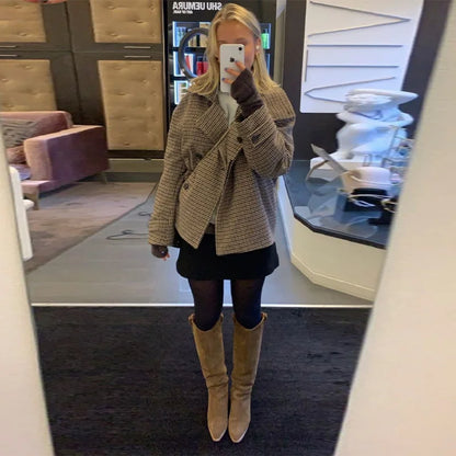 Elegant Lapel Checkered Coat Women Casual Buttons Double Breasted Long Sleeve Coats Female 2025 Autumn British Lady Jacket