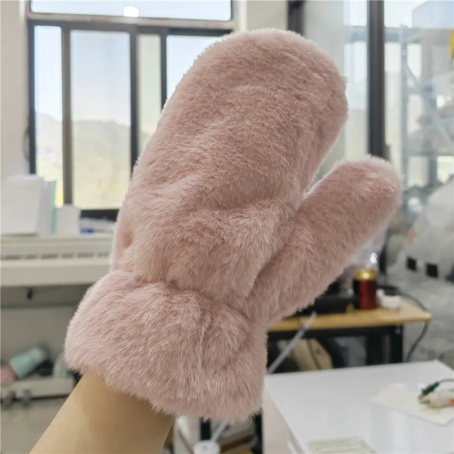 Lovely Plush Fluffy Winter Gloves - Windproof And Thickened For Christmas Pink Gloves-L