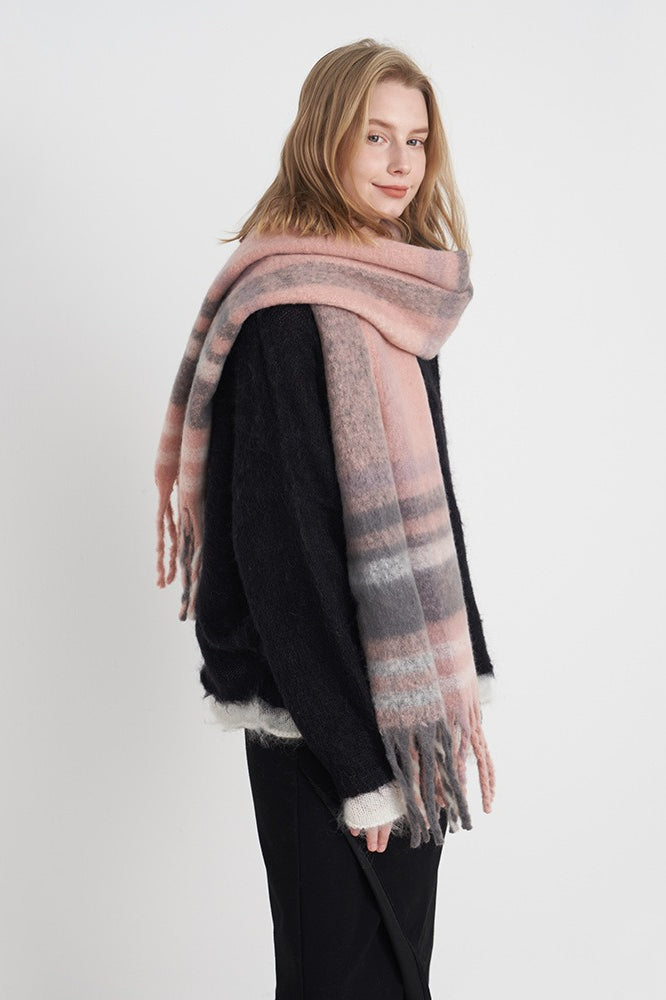 Vintage Plaid Cozy Knit Christmas Scarf