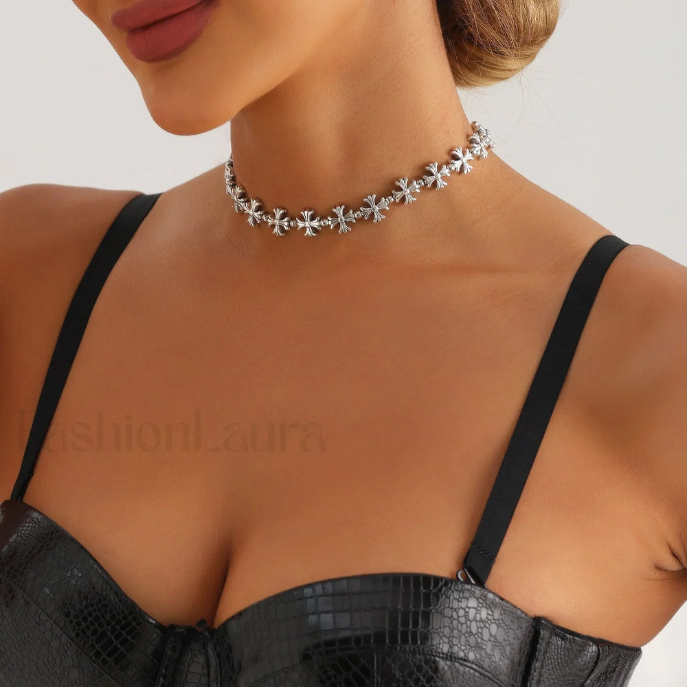 K Vintage Elastic Heart Cross Necklace WHITE