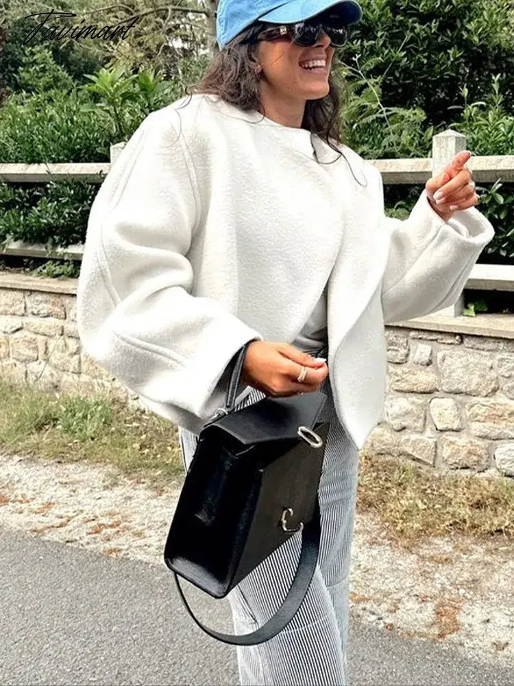 New Women White Woolen Cropped Top Jacket V Neck Long Sleeve Thicken Cardigan Coat Autumn Winter Fashion Female Streetwear