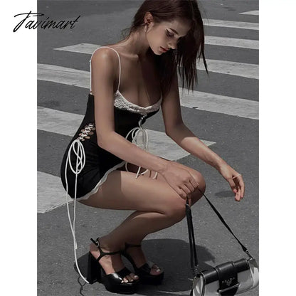 2024 Summer Sexy Black Spliced White Bow Cross Lacing Up Bandage Sling Dress Women Rope Waist Lace Hem Package Hips Party Robe