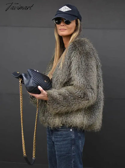 Tavimart Fashion Thicken Short Faux Fur Jacket For Women Chic V Neck Long Sleeved Plush Cardigan