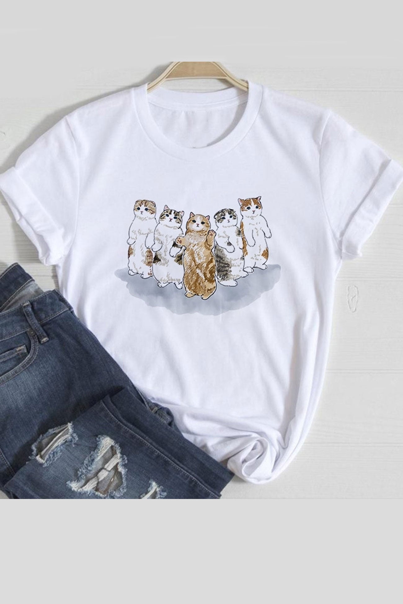 Lovely Cats Graphic T-shirts