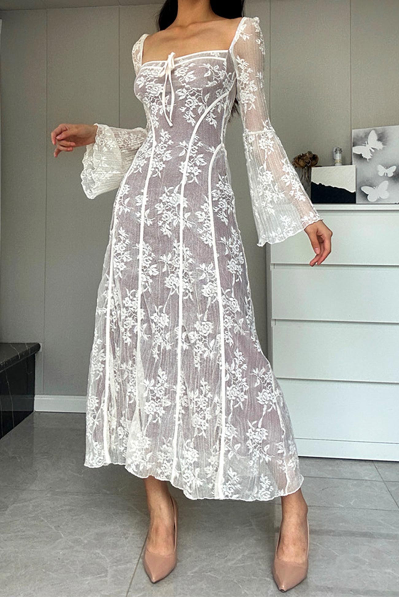 Lace Tie-up Flares Sleeve Midi Dress