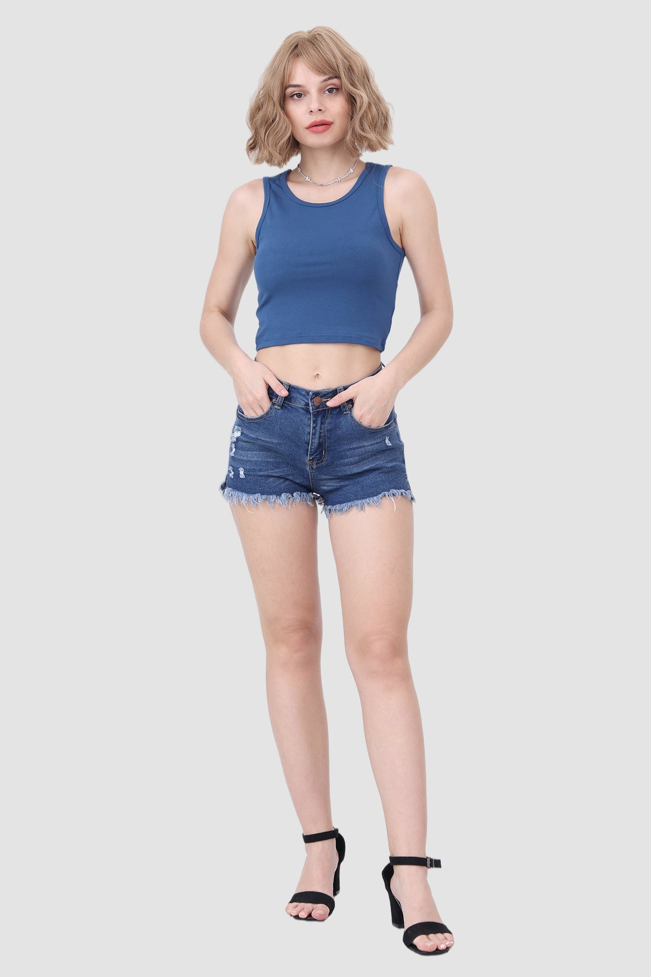 Sleeveless Slim Crop Top