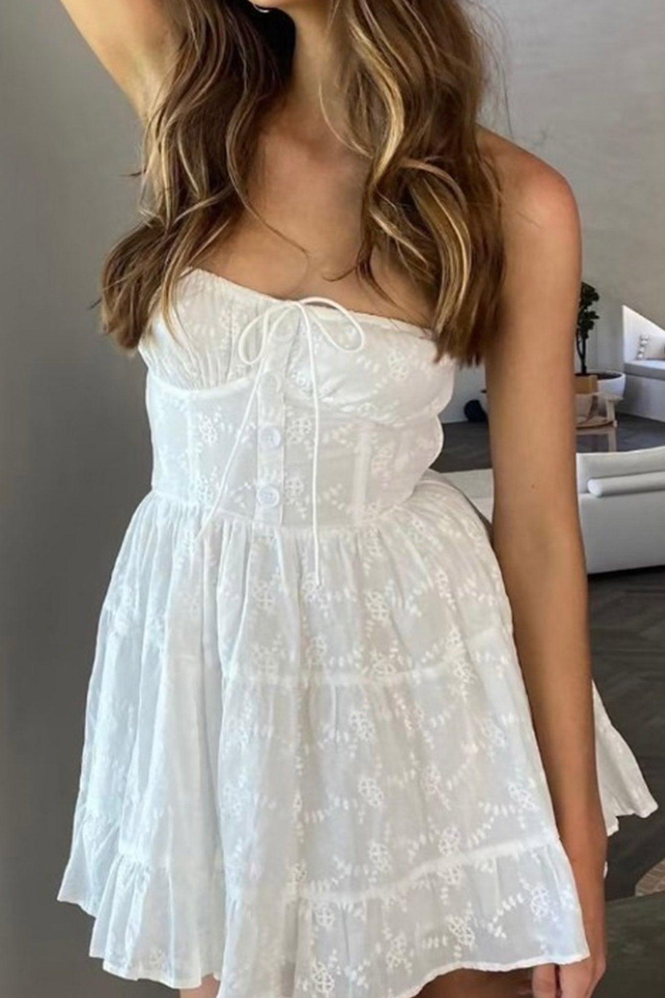 White Lace Tie-up Strapless Tiered Dress