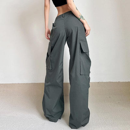 Solid zip-up low rise cargo pocket wide leg pant